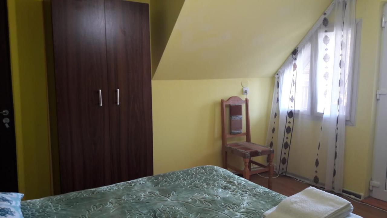 Family&Friends Apartamento Ceahlău Exterior foto